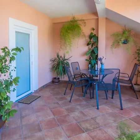 Tim Apartman Zadar
