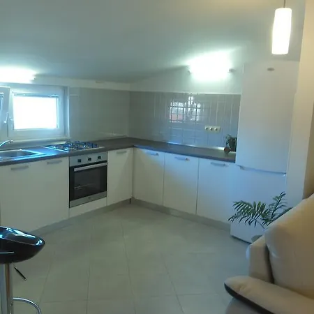 Tim Apartment